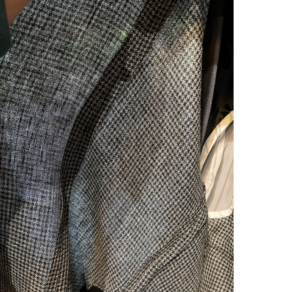 經典與休閒的完美碰撞:當千鳥格 (Houndstooth) 遇上亞麻休閒西裝