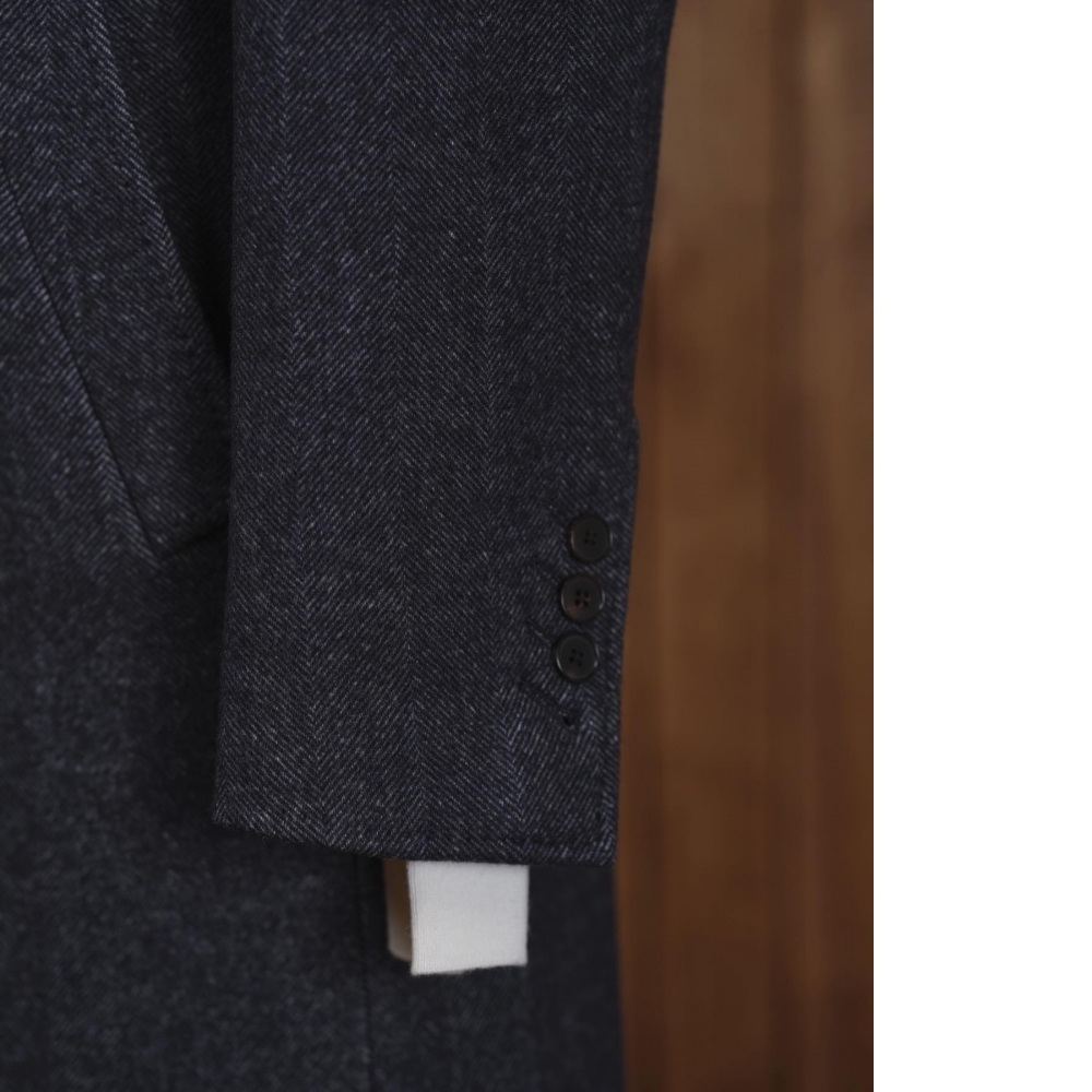 Drago Skyfall 180s 丹寧色大衣 560克的厚重與頂級手感