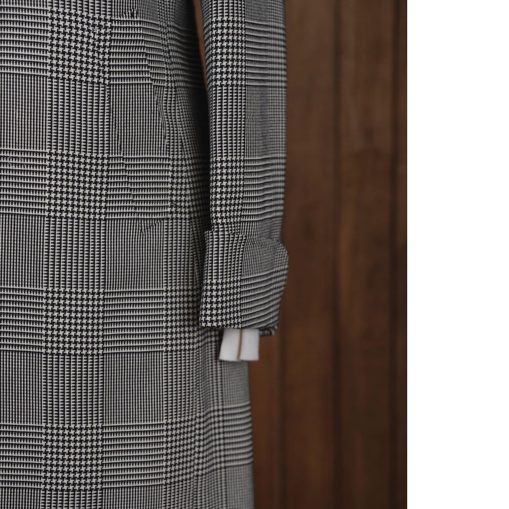 經典黑灰白 Zegna 威爾斯王子格大衣的雋永魅力