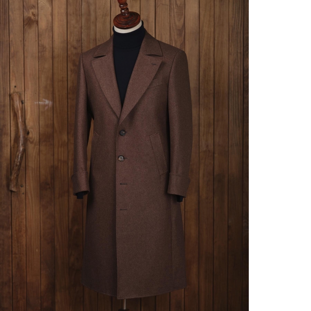 Zegna 經典棕色大衣 演繹秋冬的優雅線條