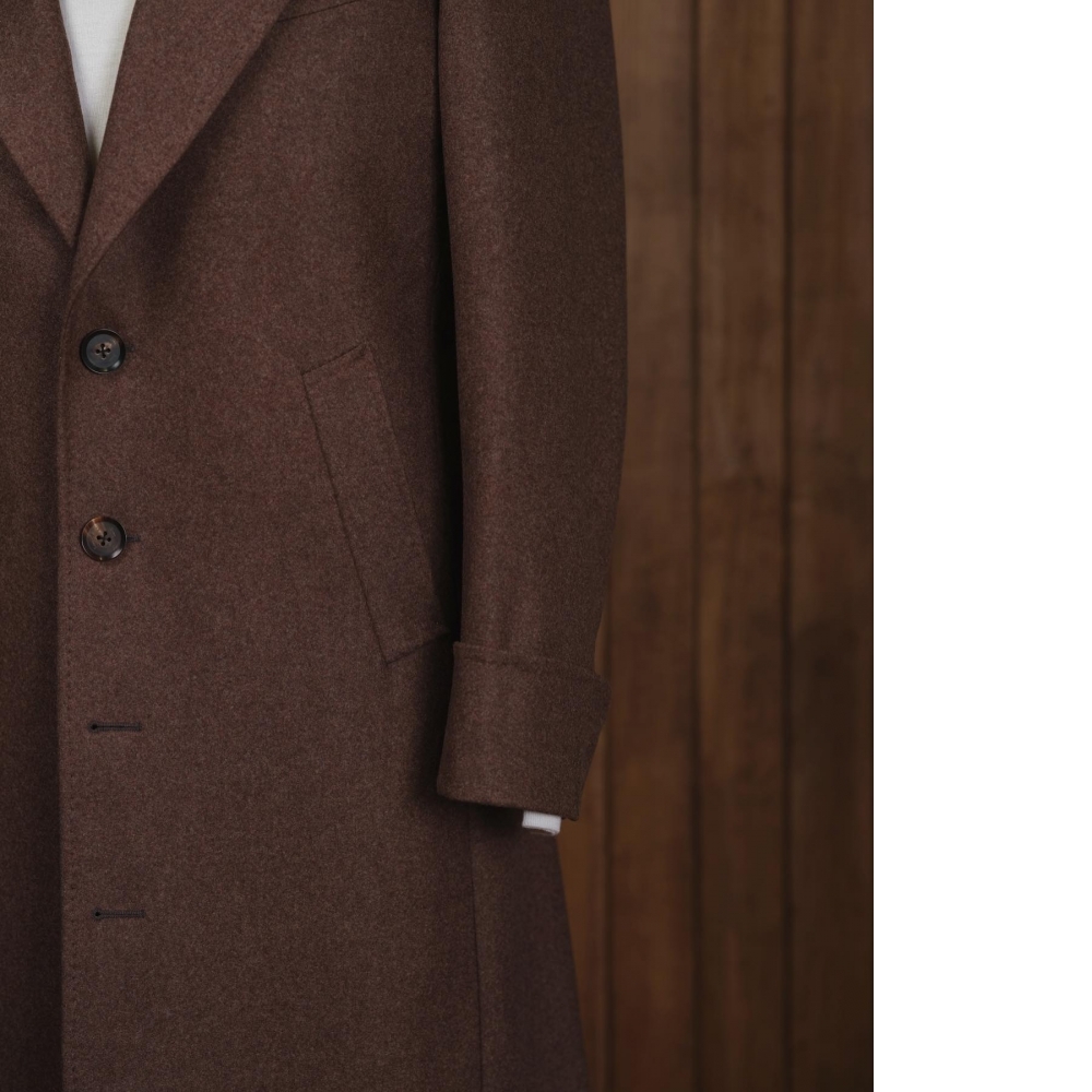 Zegna 經典棕色大衣 演繹秋冬的優雅線條