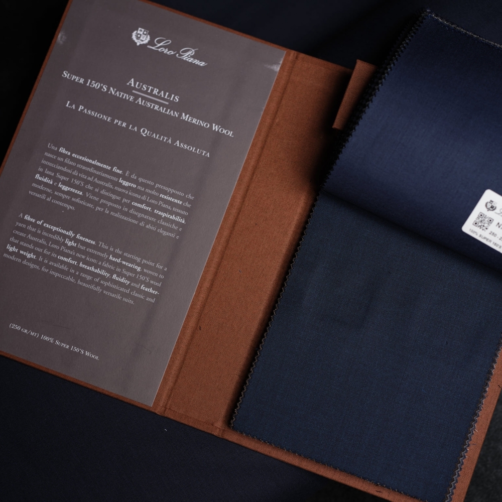 150s 的完美平衡：Loro Piana AUSTRALIS 藍綠混紡的頂級質感