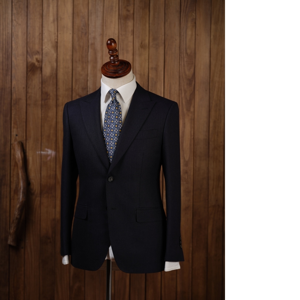經典或個性?Loro Piana 深藍西裝 vs. H&S 墨綠法蘭絨