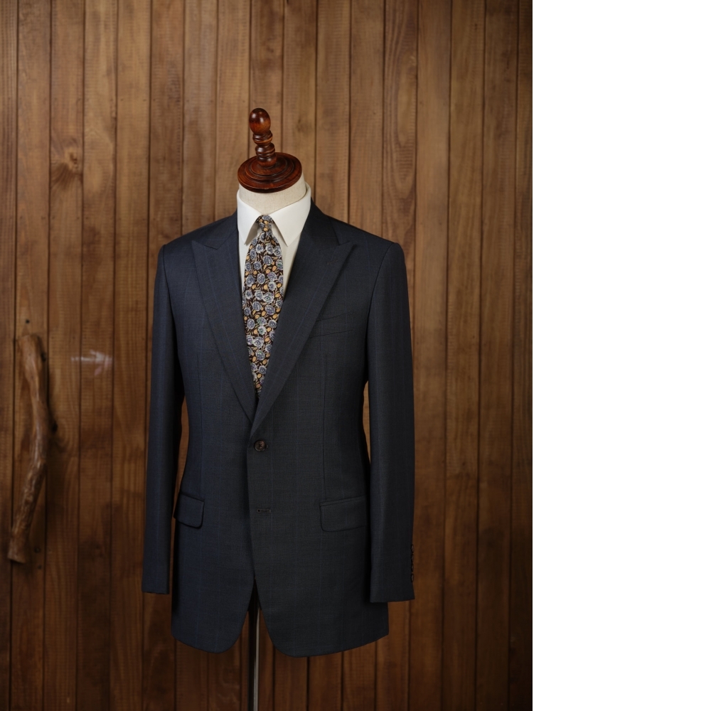 Zegna 灰色的深度:經典深灰 vs 時尚淺灰,您的風格之選?