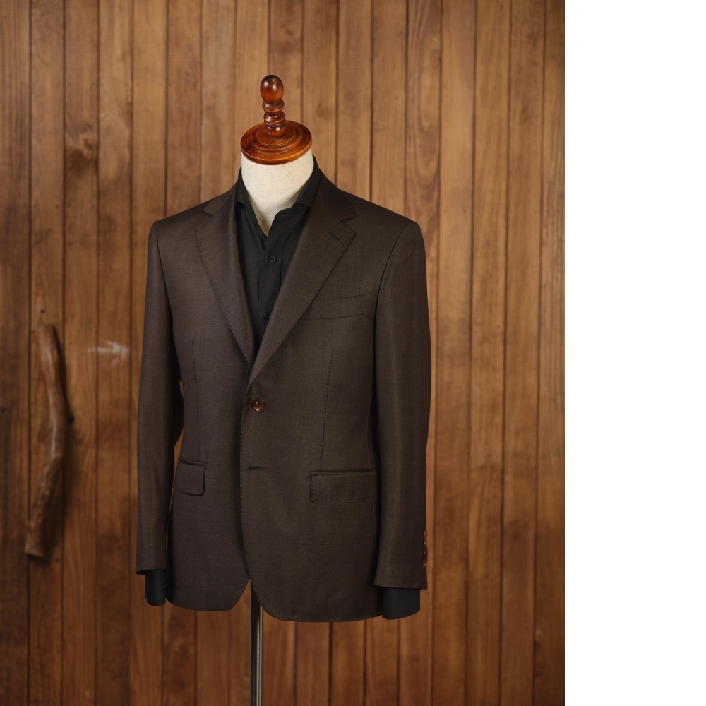 頂級S150s的品味：Loro Piana AUSTRALIS 咖啡色西裝的質感
