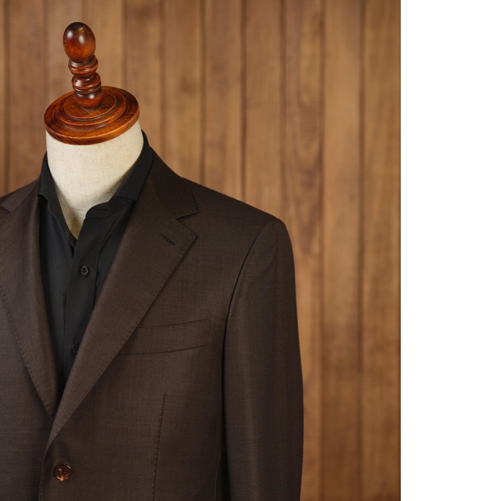 頂級S150s的品味：Loro Piana AUSTRALIS 咖啡色西裝的質感
