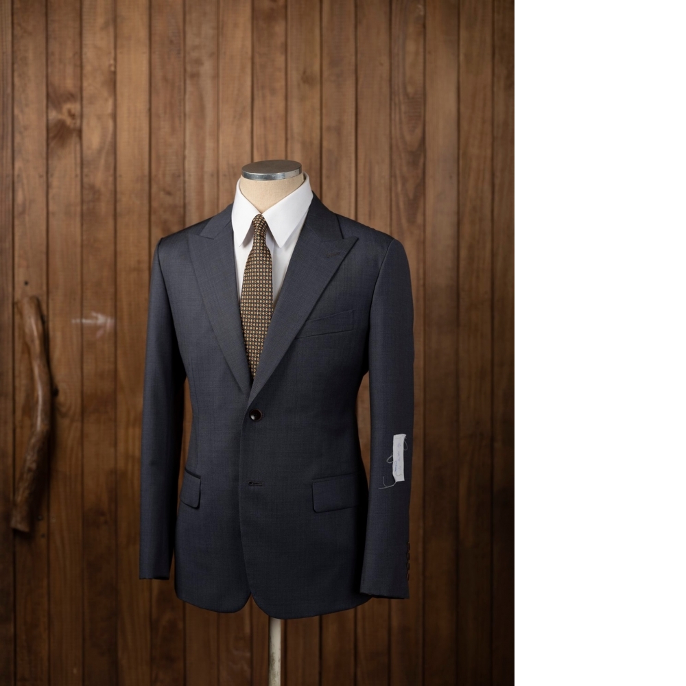 定義「經典」：Zegna 頂級灰色西裝的永恆價值