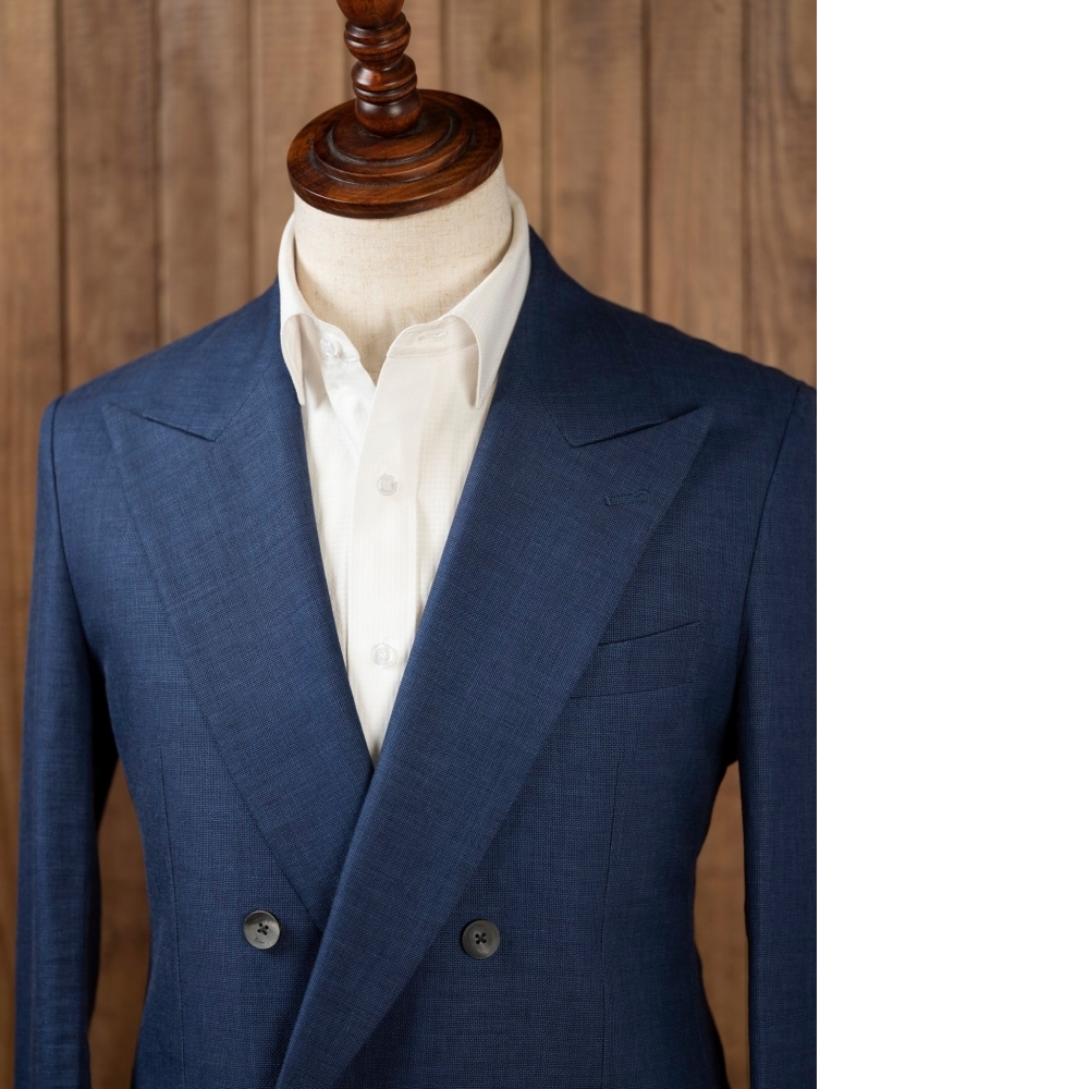Zegna 的風格抉擇:雙排扣的氣勢,還是藍格紋的品味?