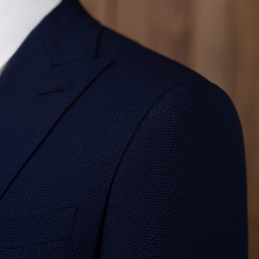 Sartorial 傳奇的起點:Huddersfield Fresco「初代結構之王」