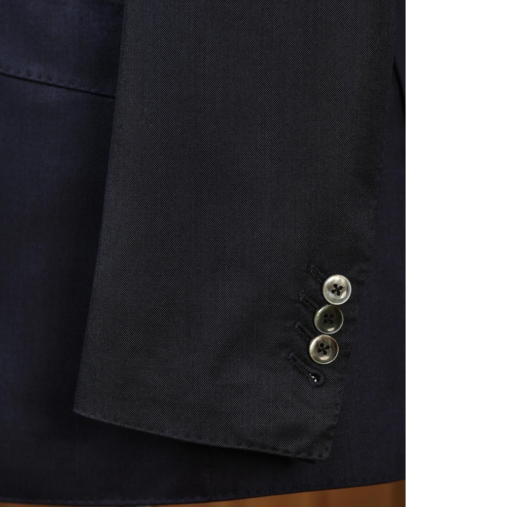 極致奢華的具現:Scabal 鑽石粉末西裝的璀璨光澤