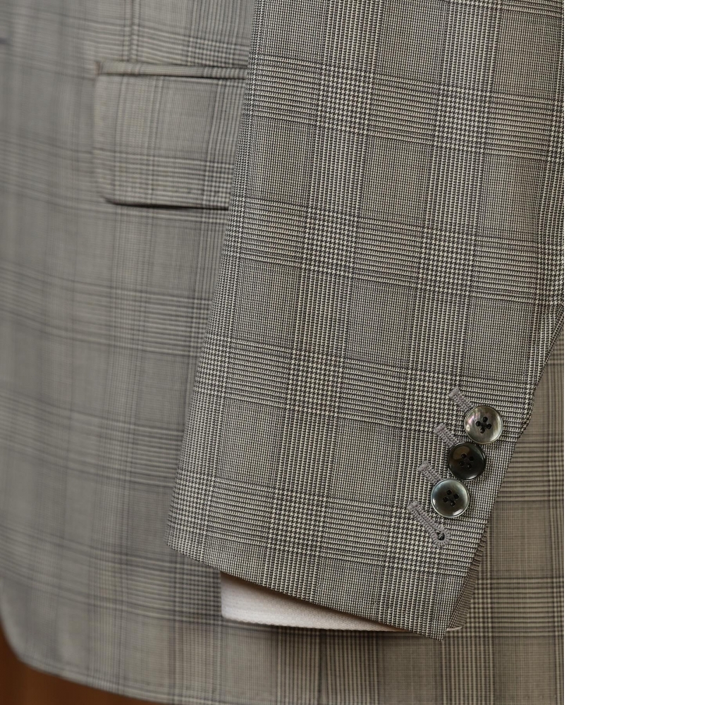 170s 與蠶絲的奢華:Loro Piana 重新定義威爾斯王子格