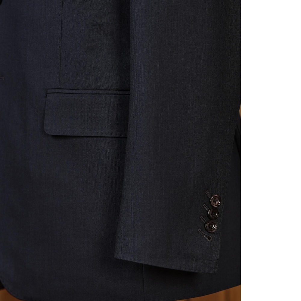 「布料之王」的純粹:Scabal 藍色西裝的極致質感