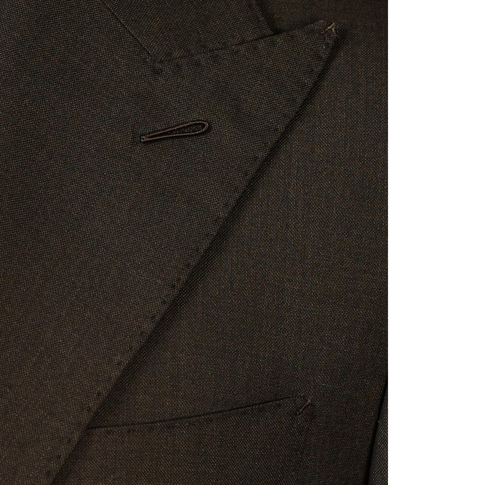 「布料之王」的頂級詮釋:Scabal 咖啡色西裝的精緻貴氣