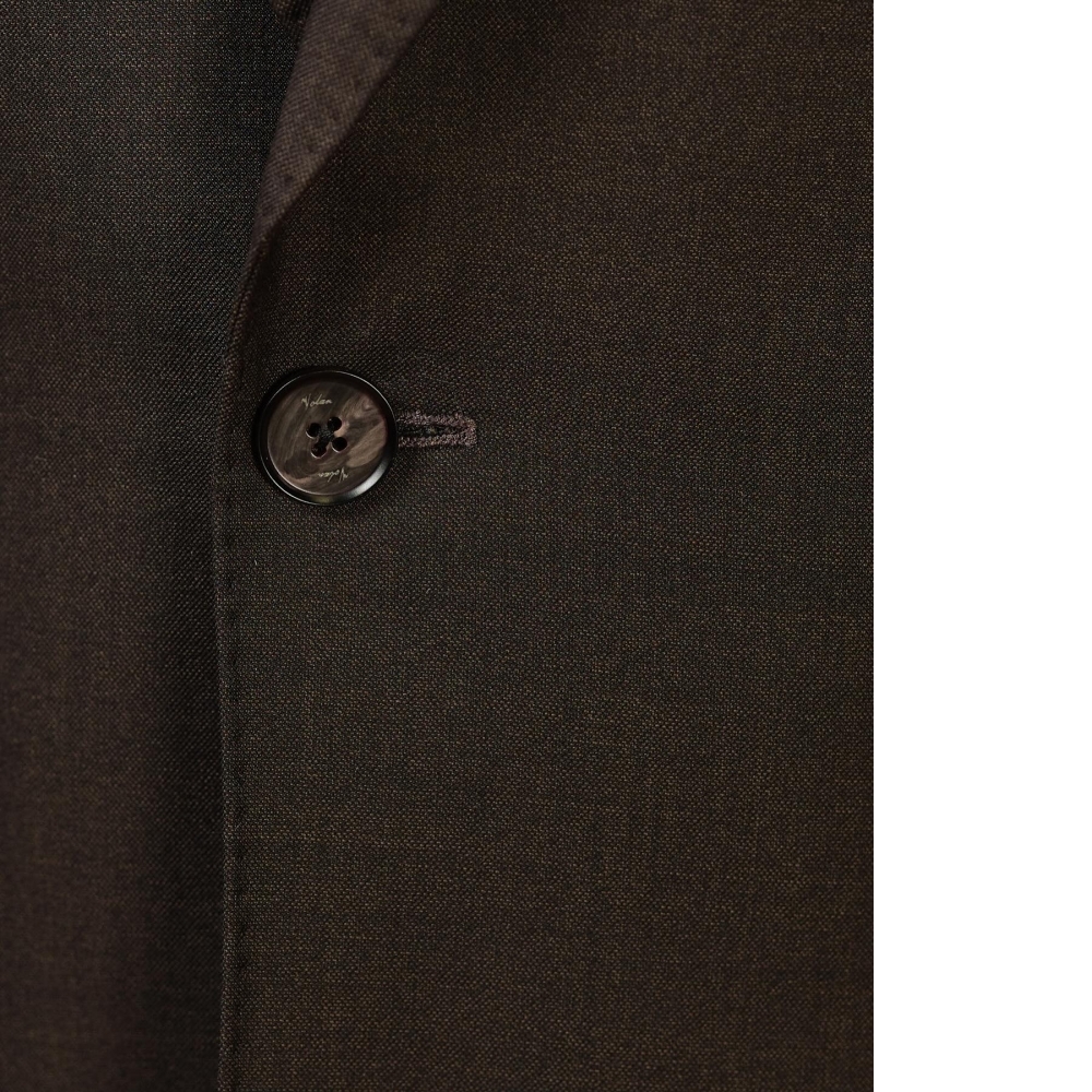 「布料之王」的頂級詮釋:Scabal 咖啡色西裝的精緻貴氣