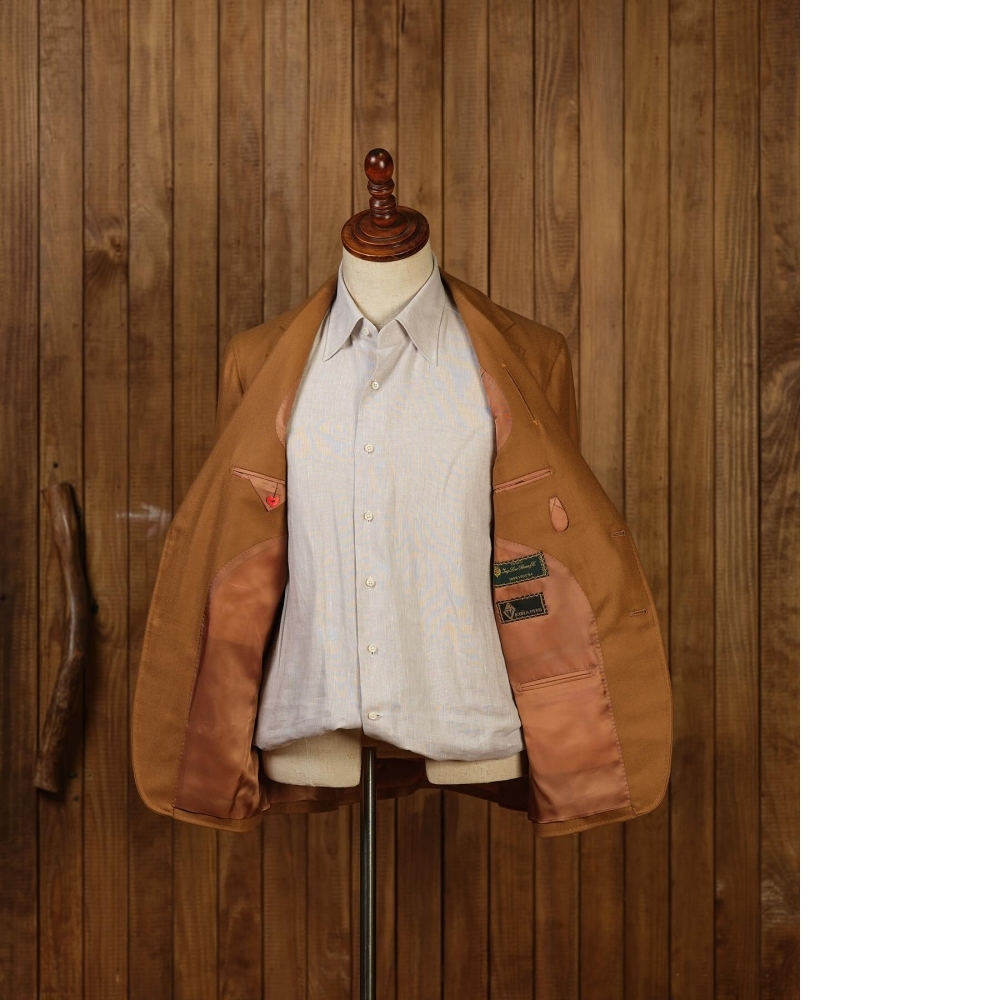 終極的奢華與舒適:Loro Piana Vicuña「無結構」西裝,纖維之神的純粹展現