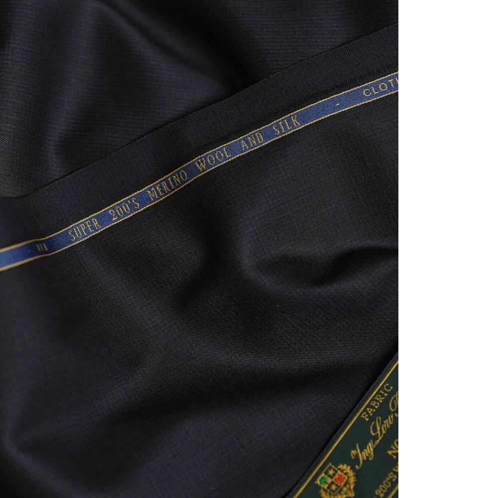 鑑賞家的品味:Loro Piana S200s 蠶絲西裝的頂級工藝