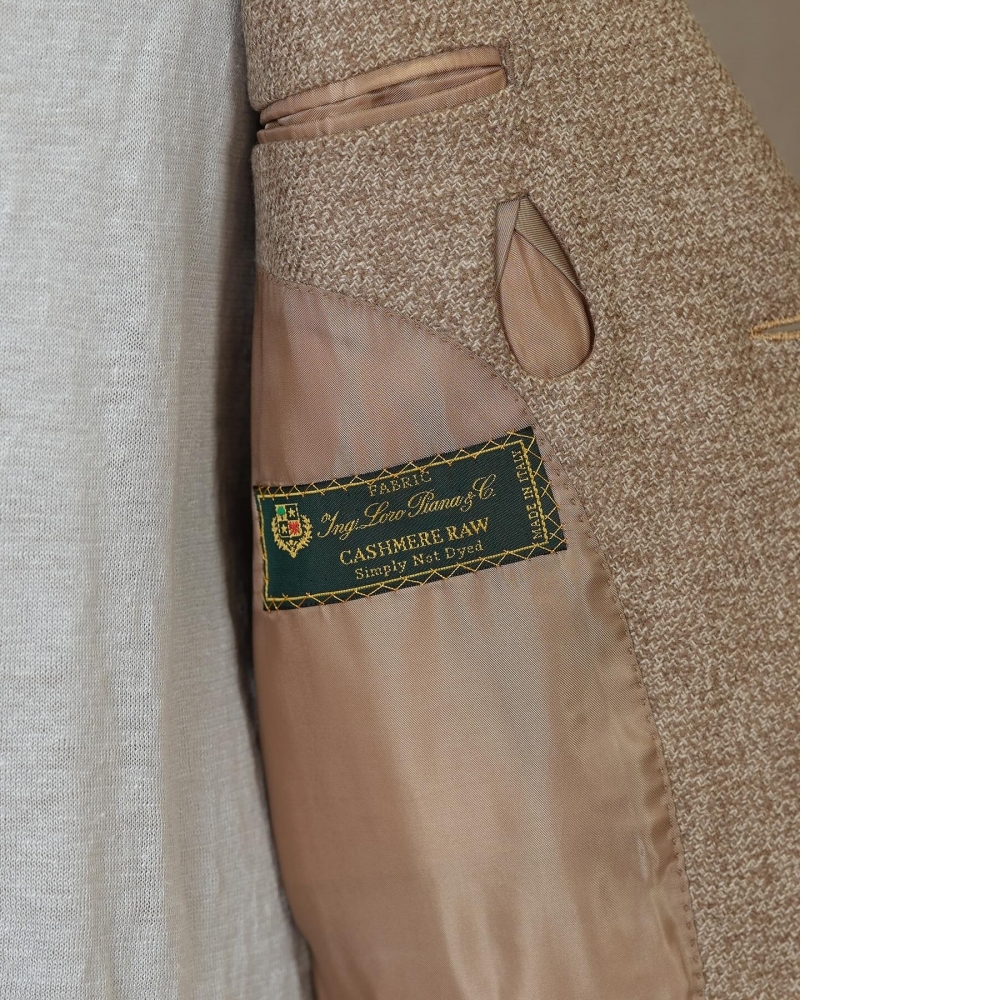 420g 重磅奢華：Loro Piana 原色羊絨，從無結構西裝到夾克的完美之選