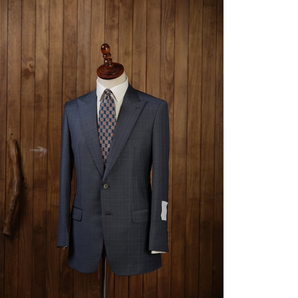 Zegna 灰色的深度:經典深灰 vs 時尚淺灰,您的風格之選?