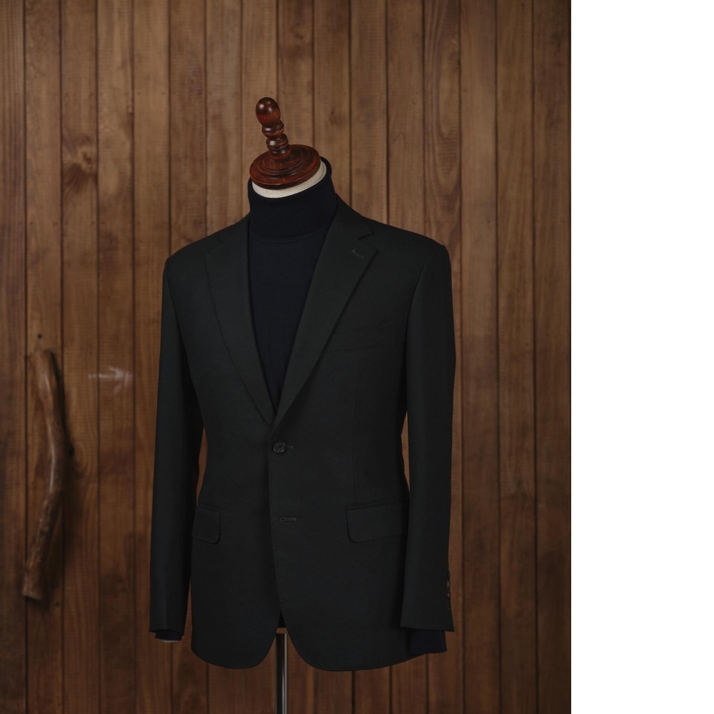 經典或個性?Loro Piana 深藍西裝 vs. H&S 墨綠法蘭絨