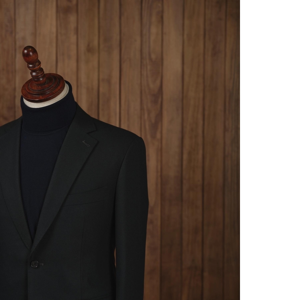 經典或個性?Loro Piana 深藍西裝 vs. H&S 墨綠法蘭絨