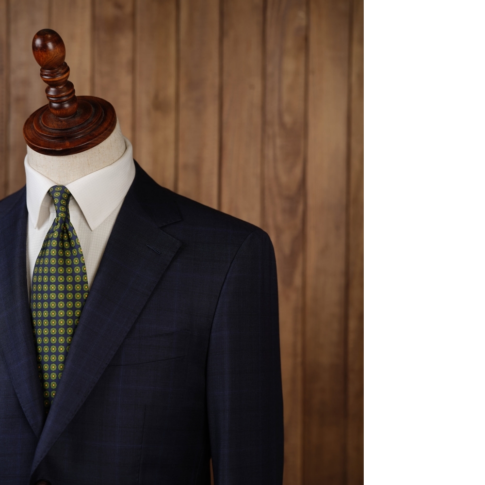 品味的終極二選一:Loro Piana AUSTRALIS 深藍格紋 vs. 淺灰格紋