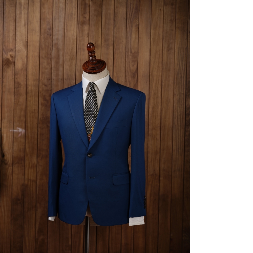 品味的兩大基石：Dugdale 皇家藍 vs. Zegna Trofeo 條紋