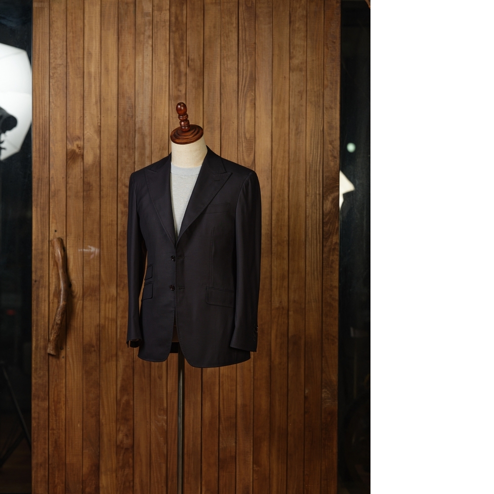 鑑賞家的品味:Loro Piana S200s 蠶絲西裝的頂級工藝