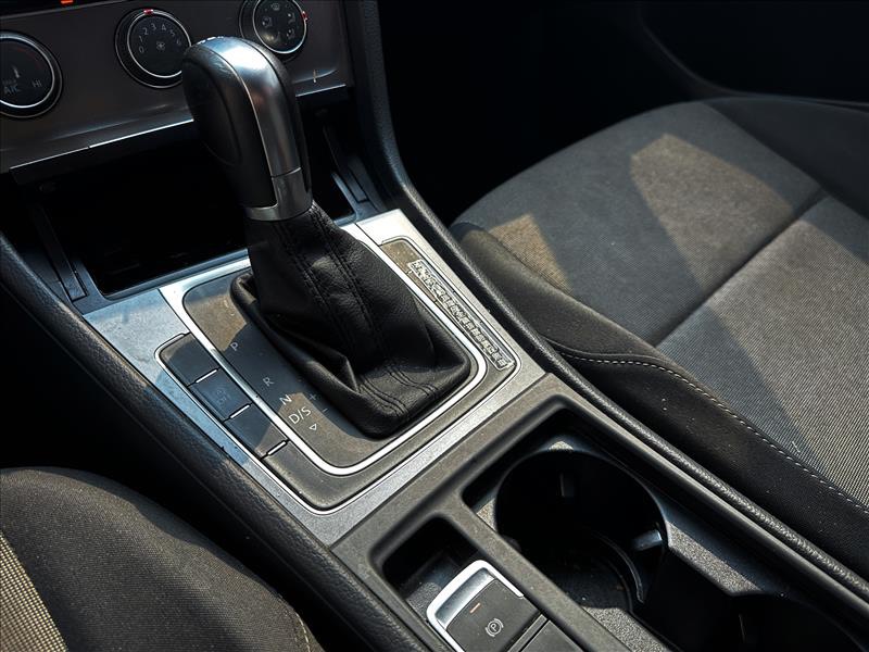 VOLKSWAGEN GOLF 2014年 灰色系 1.2渦輪掀背