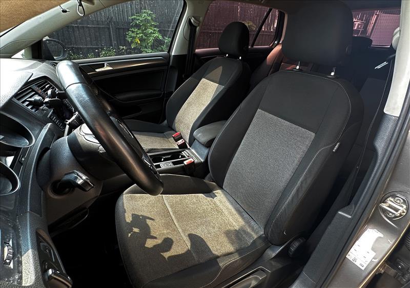 VOLKSWAGEN GOLF 2014年 灰色系 1.2渦輪掀背