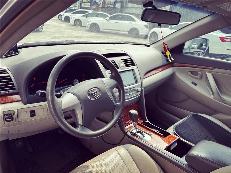 TOYOTA CAMRY 2008年 銀色系 2.4自然進氣房車