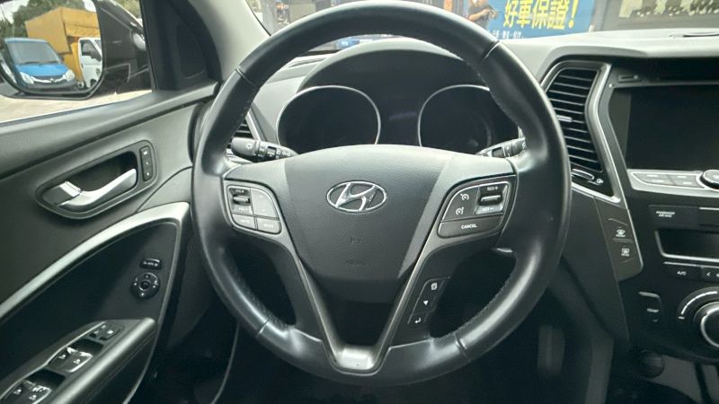2017 Hyundai Santa Fe 2.2 CRDi 柴油休旅