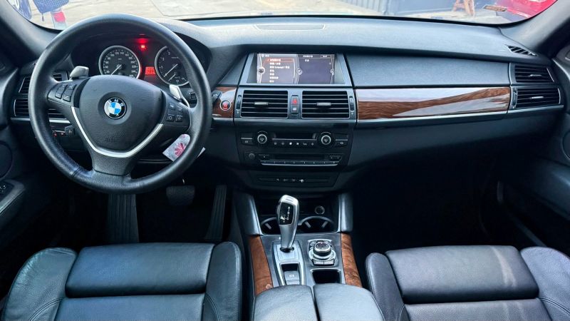 2010 BMW X6 xDrive35i 豪華跑旅
