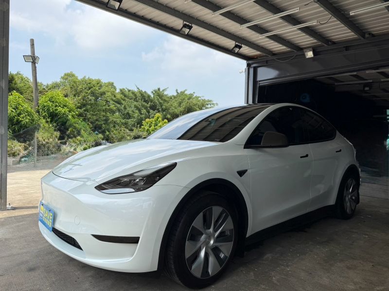 2024 Tesla Model Y RWD 後輪驅動