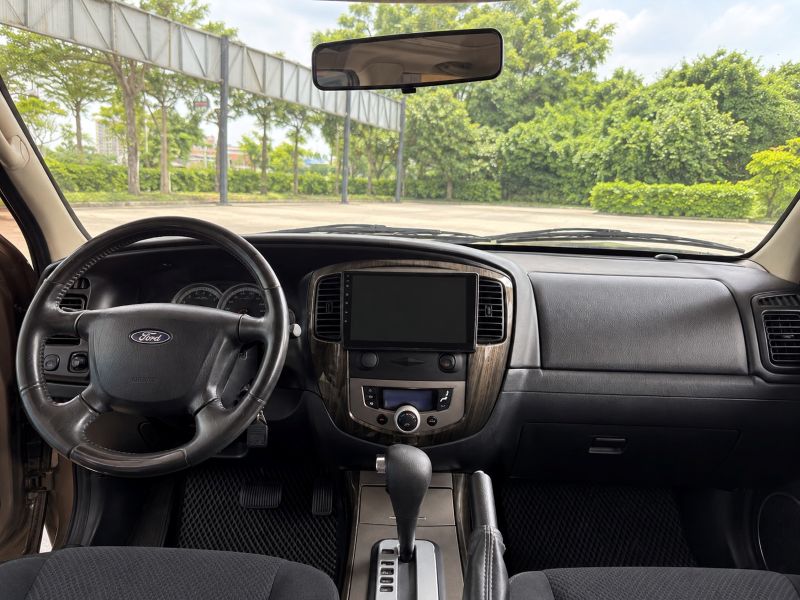 2006 Ford Escape 2.3 汽油休旅
