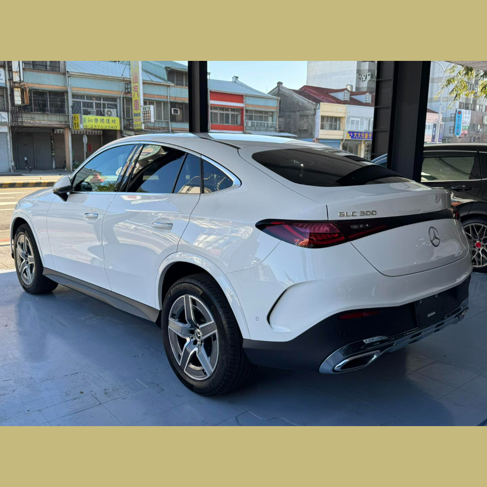 2024年出廠 GLC300 COUPE AMG 未領牌 