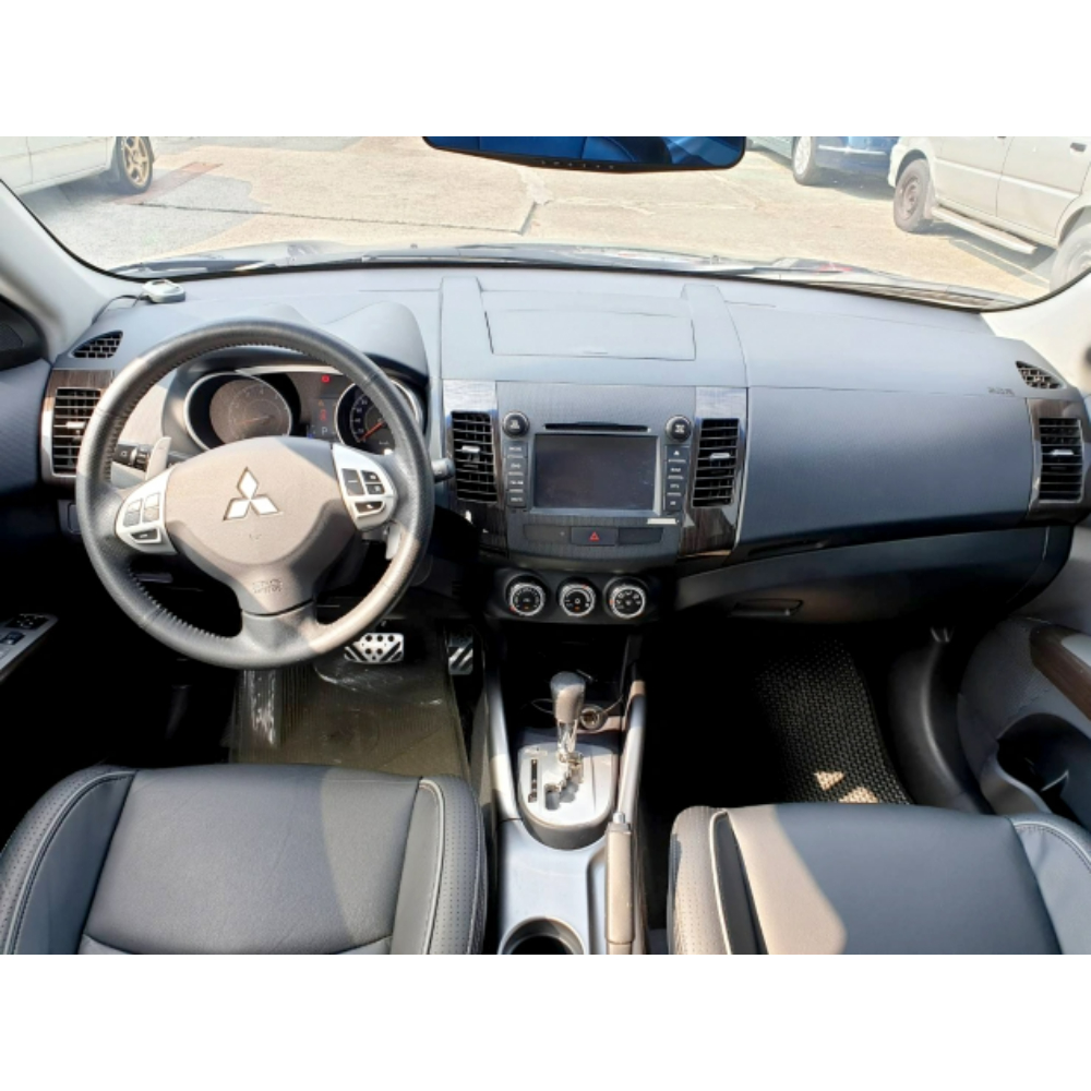 Mitsubishi Outlander 2012 2WD豪華型 手自排 2.4L