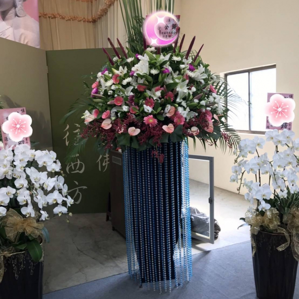 花籃、 羅馬花柱
