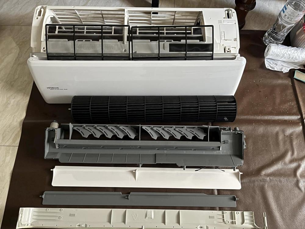 日立分離式冷氣機清洗