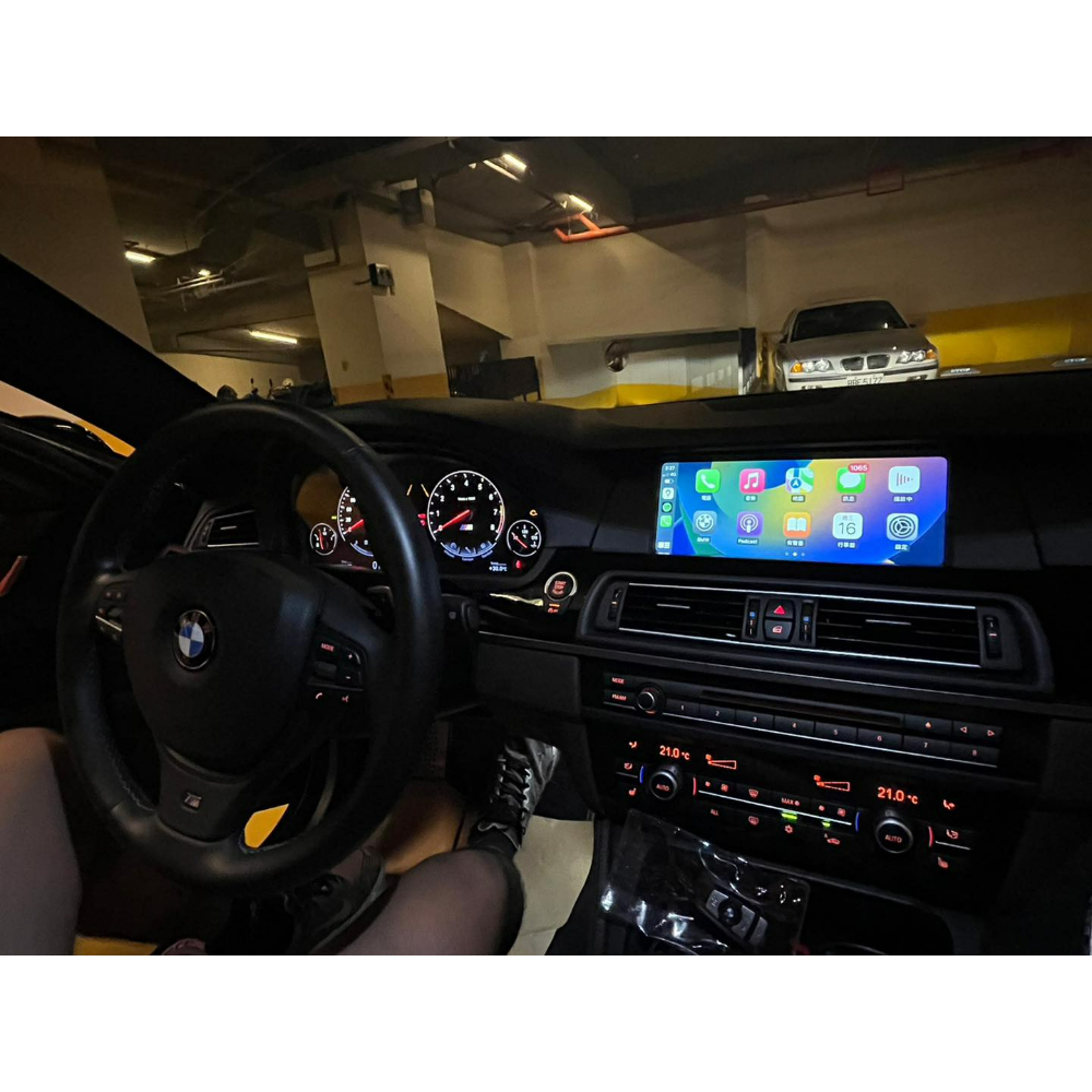 BMW 5 F10原廠螢幕升級CarPlay