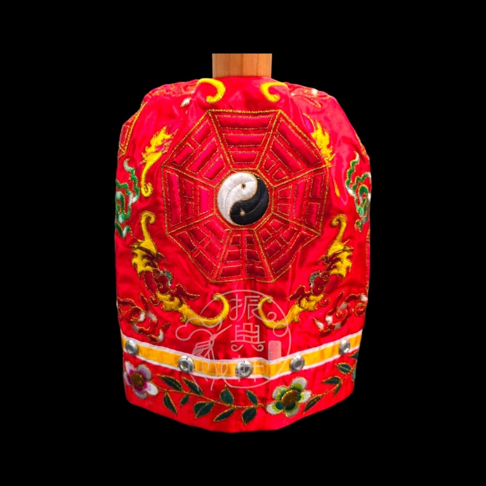 紅底八卦衣-8吋