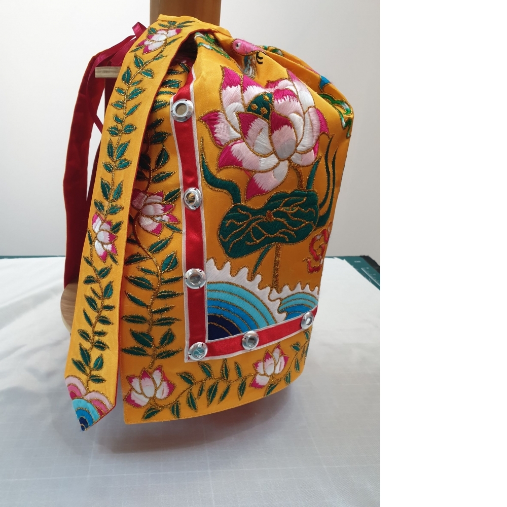 黃底蓮花衣-1尺6